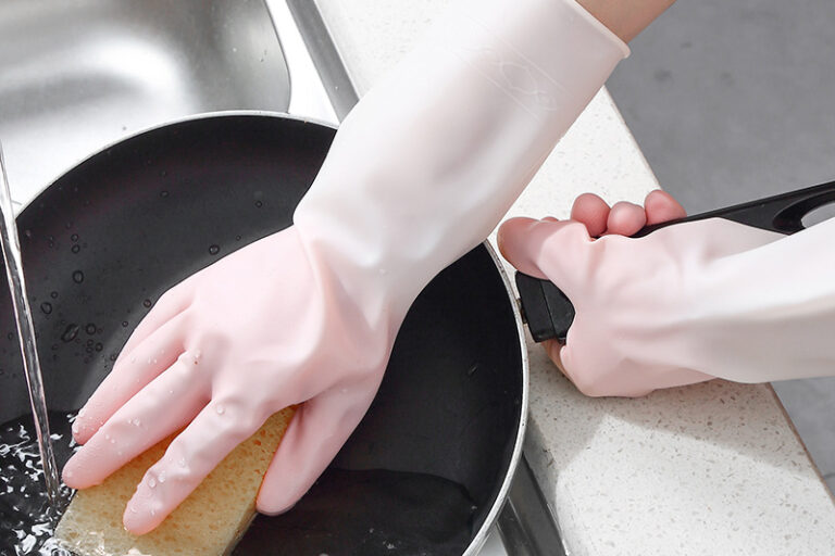 Gradient color waterproof thin gloves (5)