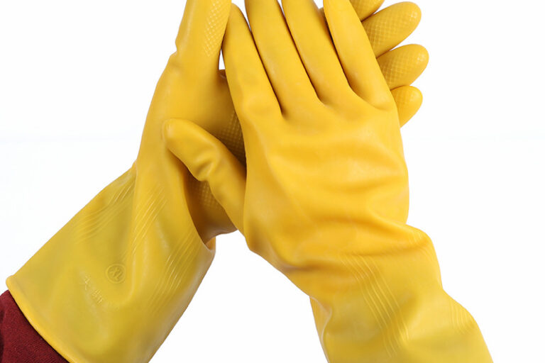 Yellow latex waterproof and antifouling gloves (3)