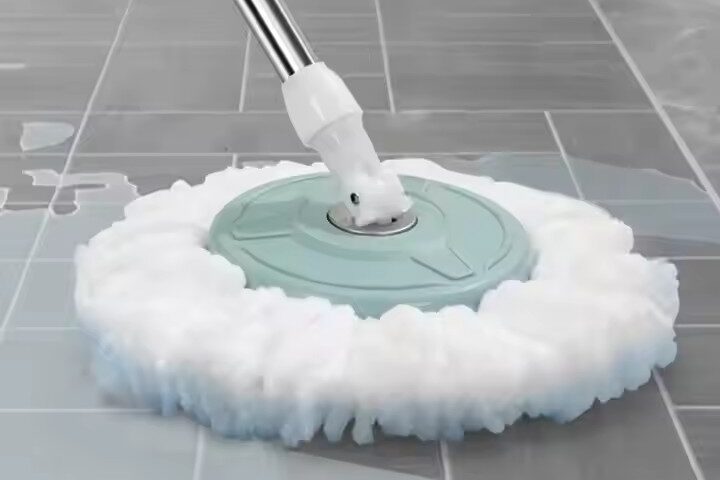 Durable home cleaning 360 spin mop with easy wringing bucket