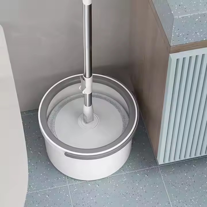 New design 360-degree spin mop with built-in washing bucket