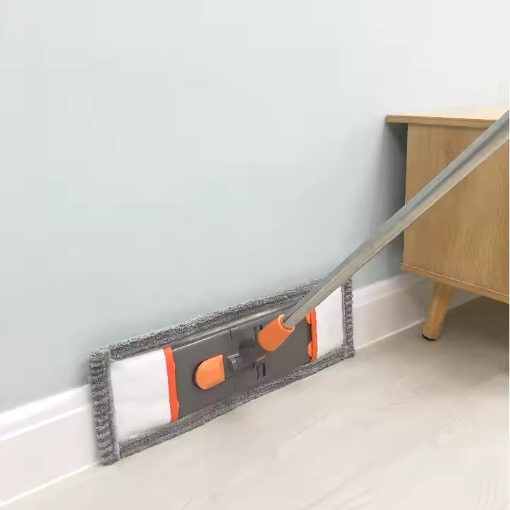 Super absorbent microfiber flat mop with reusable cleaning pad for home floors
