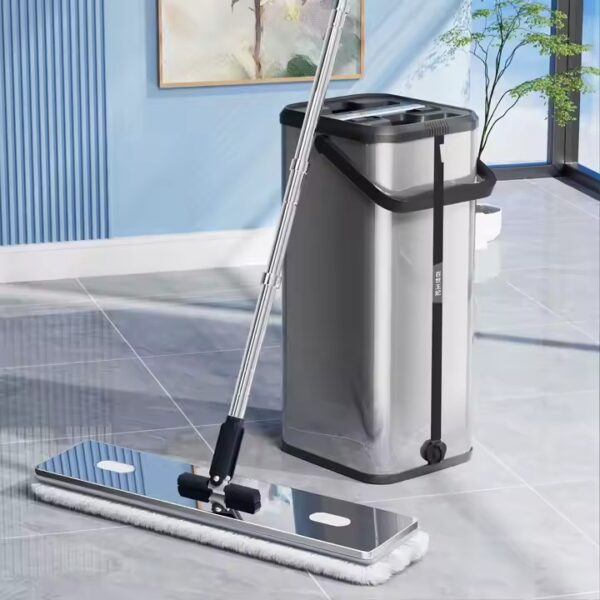 High-quality hands-free magic flat mop with microfiber pad