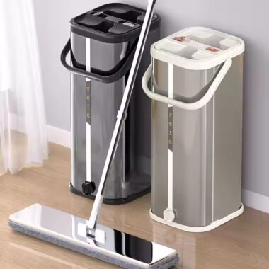 High-quality hands-free magic flat mop with microfiber pad