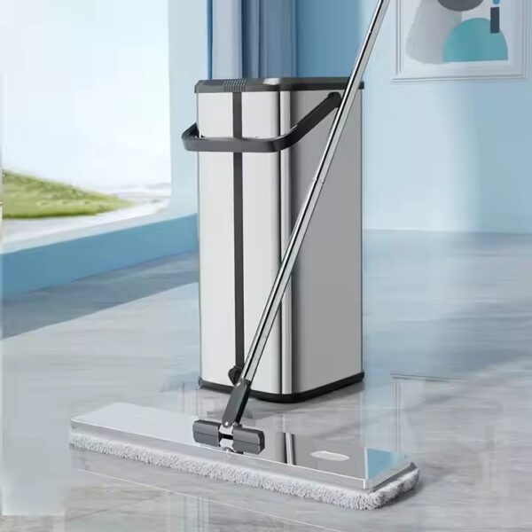 High-quality hands-free magic flat mop with microfiber pad