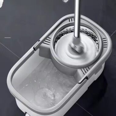 High-quality 360° easy-wring microfiber spin mop for floor cleaning