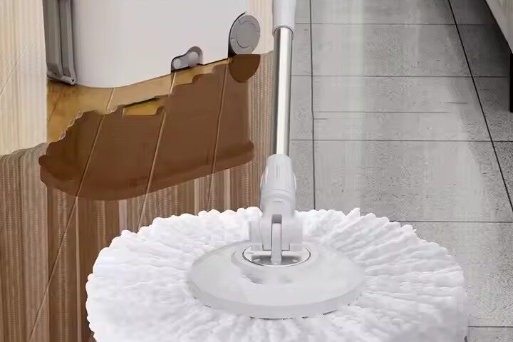 Easy-wring rotating spin mop set with microfiber head and bucket (8) High-quality 360° easy-wring microfiber spin mop for floor cleaning