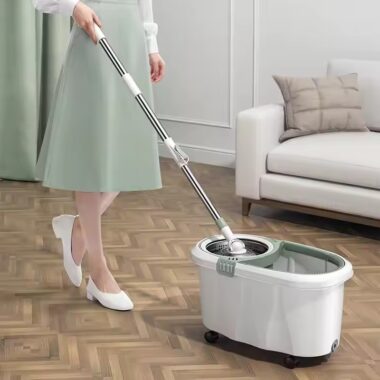 Factory direct 360° microfiber spin mop with rotating head and bucket