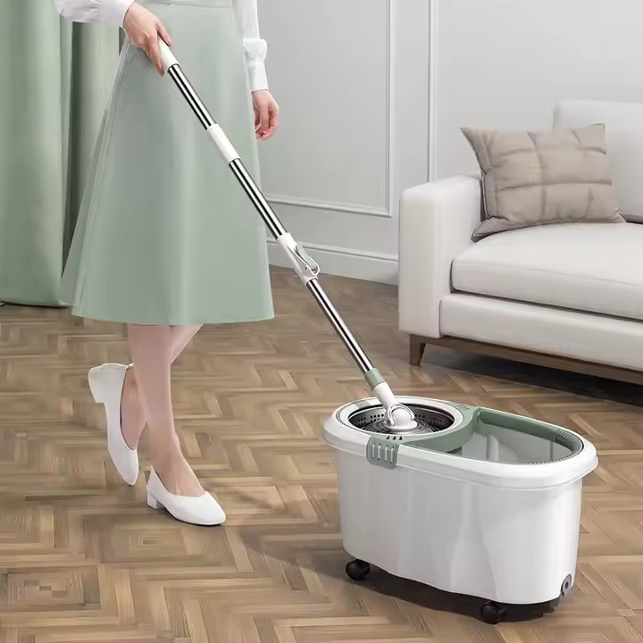 Factory direct 360° microfiber spin mop with rotating head and bucket