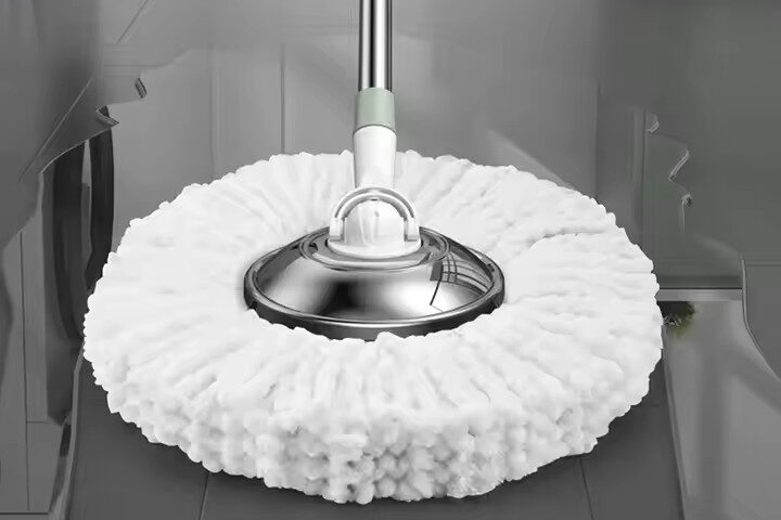 Microfiber rotating spin mop with bucket – factory direct cleaning supply (7) Factory direct 360° microfiber spin mop with rotating head and bucket