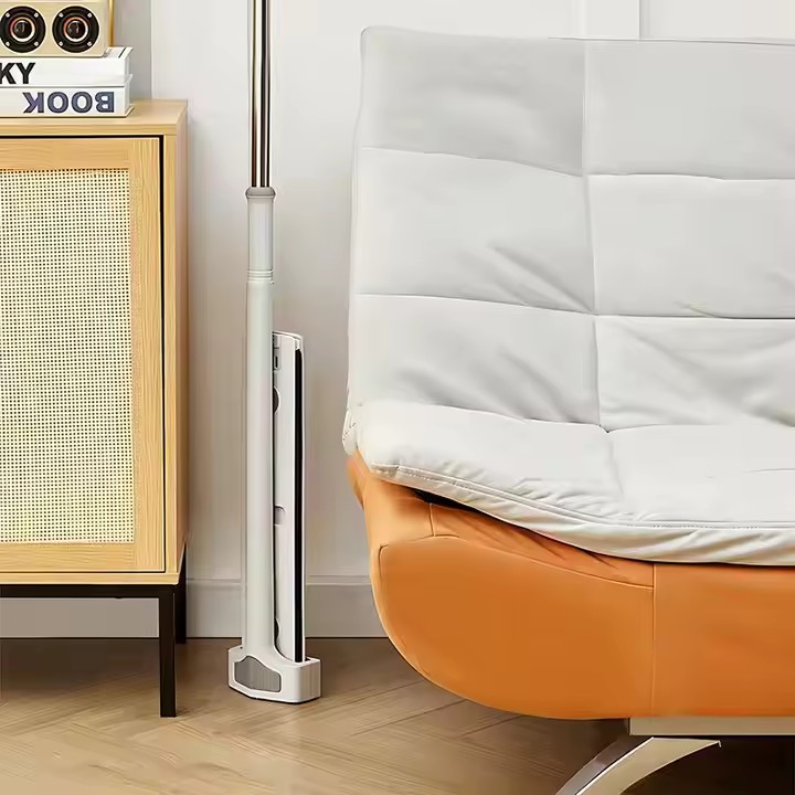 Hands-free flat mop with self-wringing bucket and microfiber pad