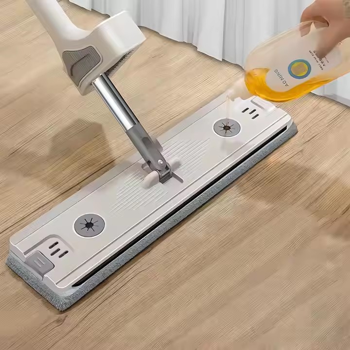 Hands-free flat mop with self-wringing bucket and microfiber pad