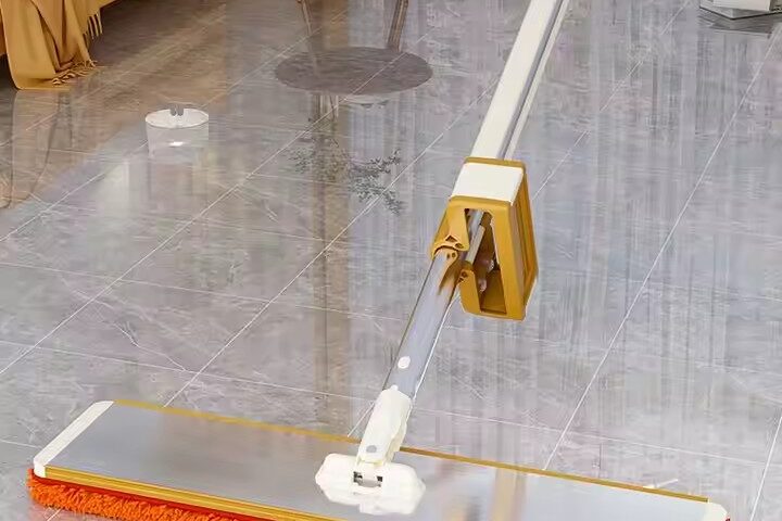 360° stainless steel self-wringing flat mop with microfiber head