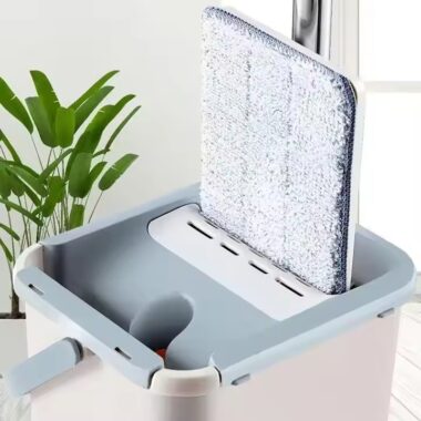 Reusable household microfiber squeeze flat mop with ergonomic handle